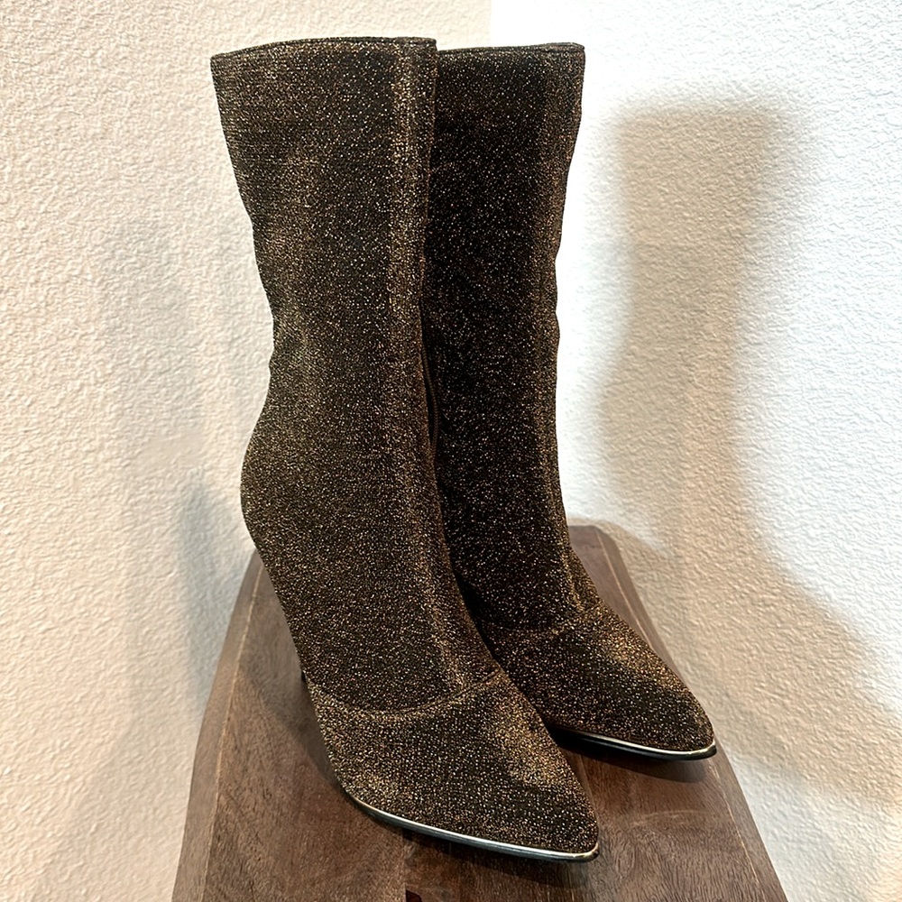 NICOLE MILLER NYC Logan Gold Glitter Pointed Toe Heeled Boot Sz 8.5
